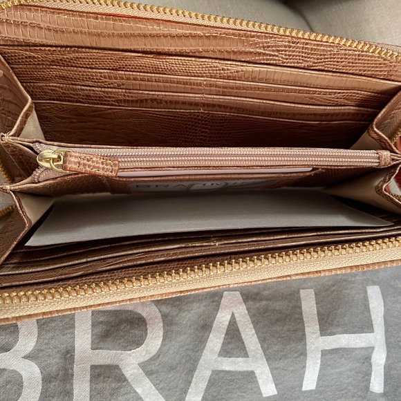 SOLD!✨SALE✨NEW✨BRAHMIN SET✨VIVIAN RARE TRI-LEATHER BAG & MATCHING BRAHMIN WALLET - Picture 10 of 16